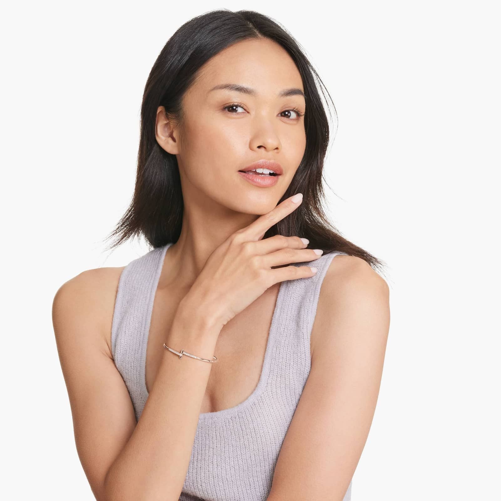 Rose Gold Sleek Crossover Bracelet