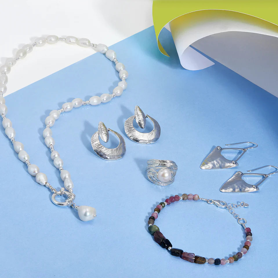 Carave Paris Baroque Pearl Toggle Necklace