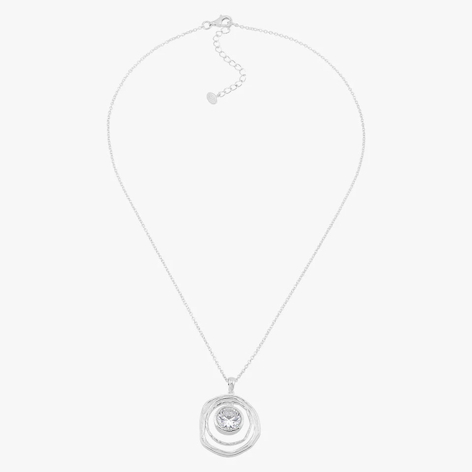 luxedazzl-silver-circle-pendant-necklace_168.webp