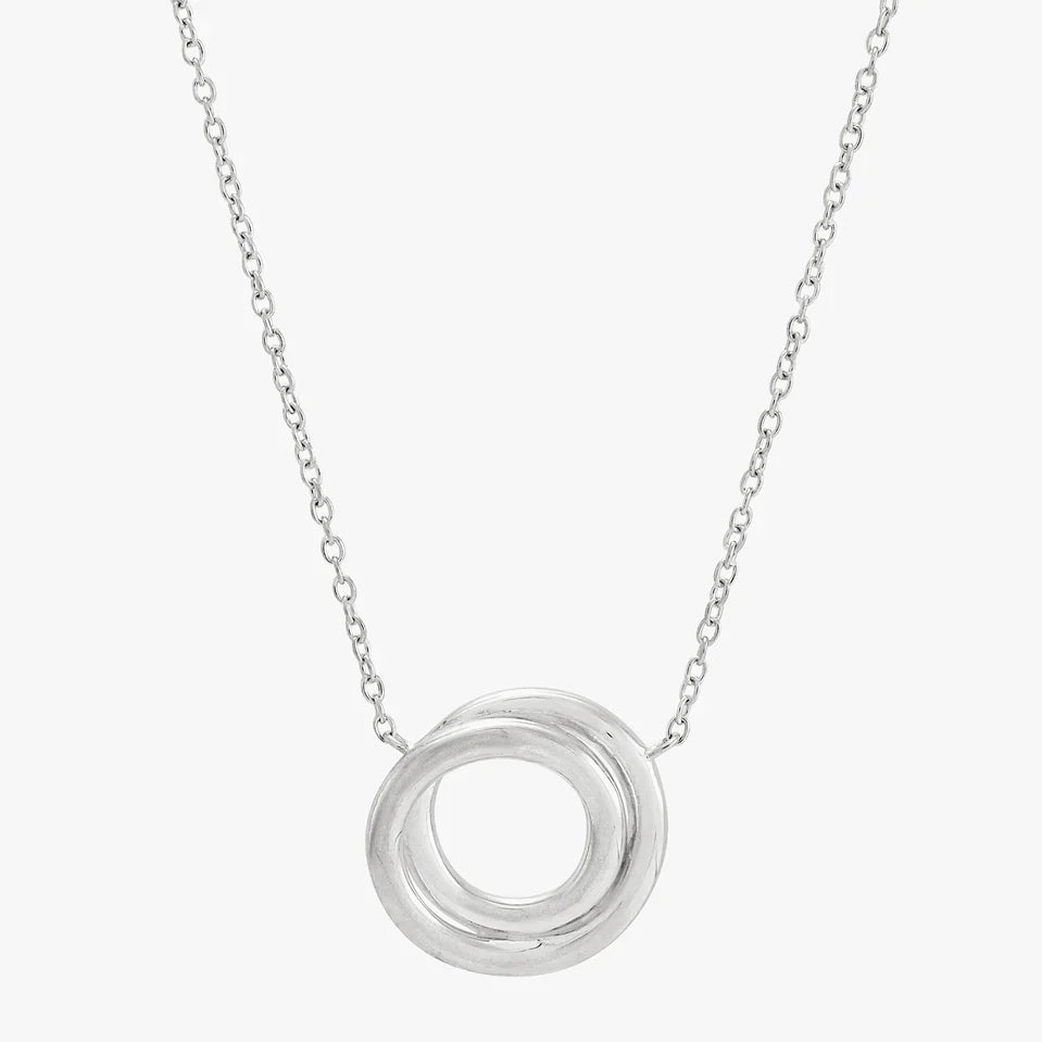 Silver Interlocking Ring Necklace