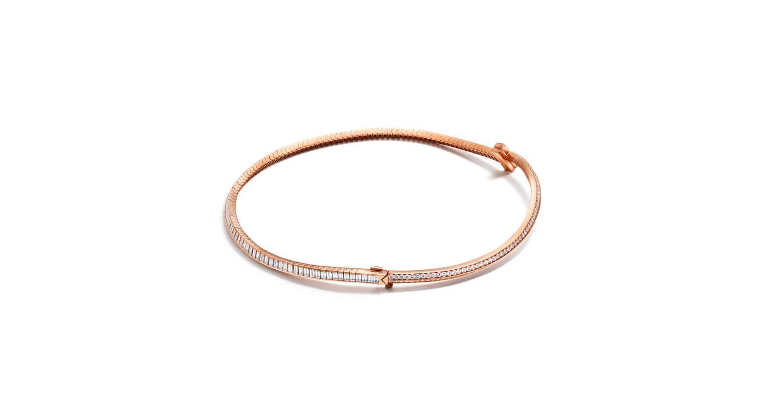 Silver Baguette Curve Necklace