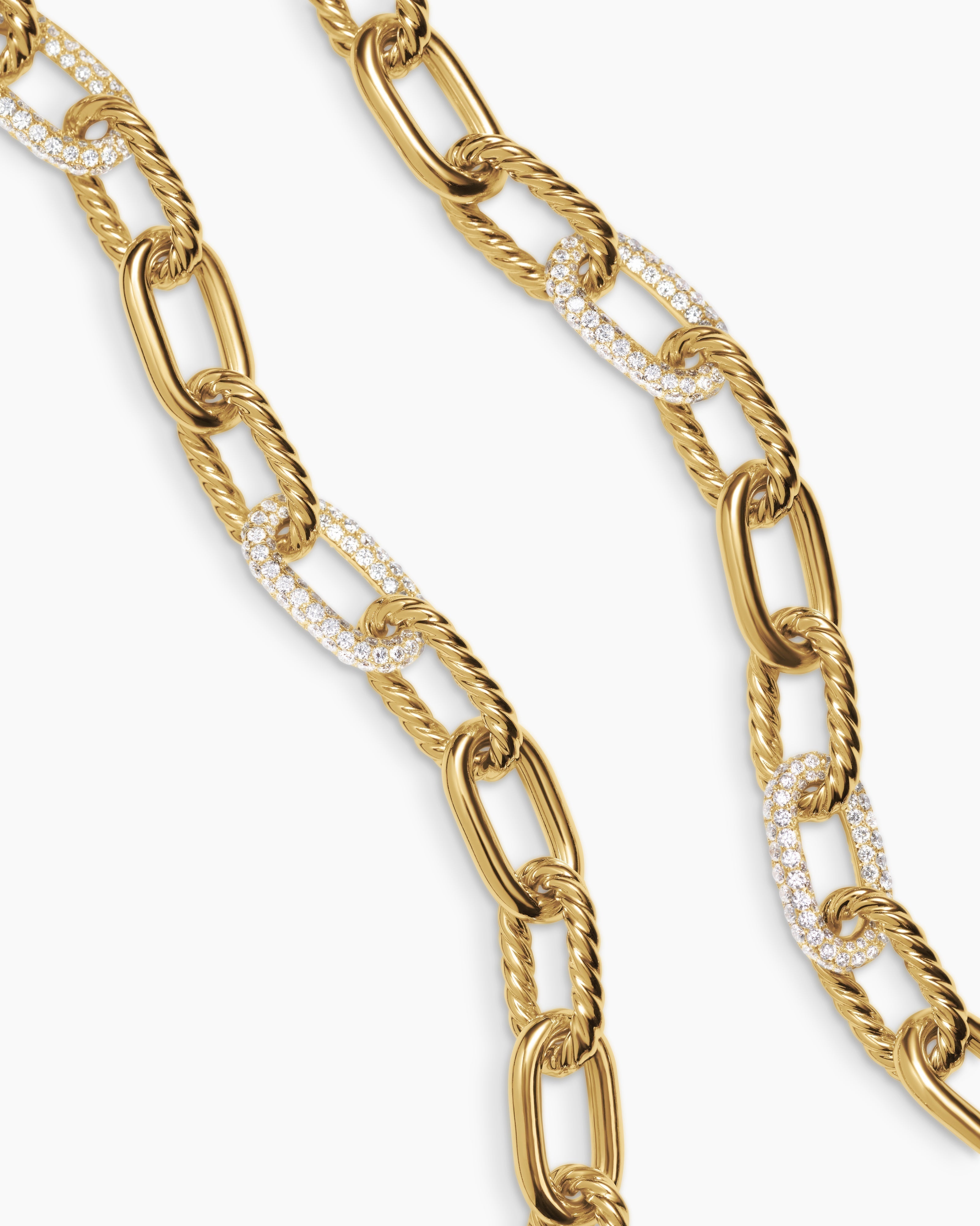 Pavé Textured Link Chain Necklace in Silver