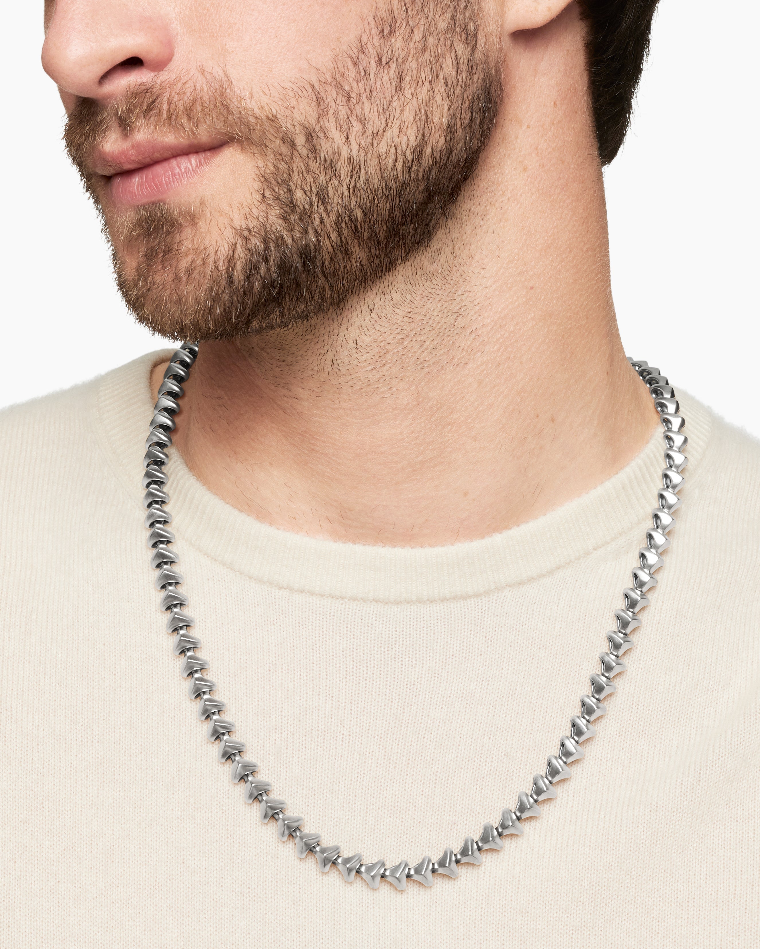 luxedazzl-silver-necklace-men-925-sterling_4_24efe74e-2e2d-4666-870b-10ebc2ddb5e6.jpg
