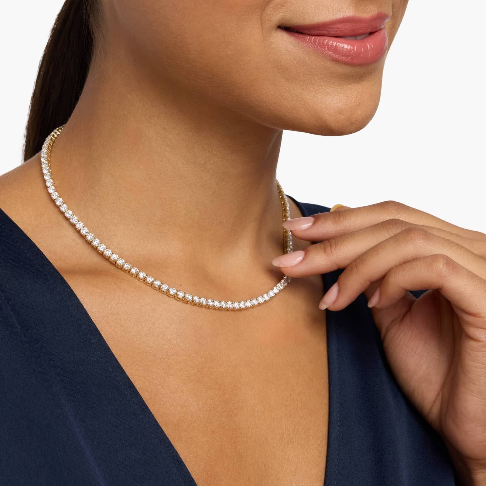 luxedazzl-silver-pendant-necklace-women_5.jpg