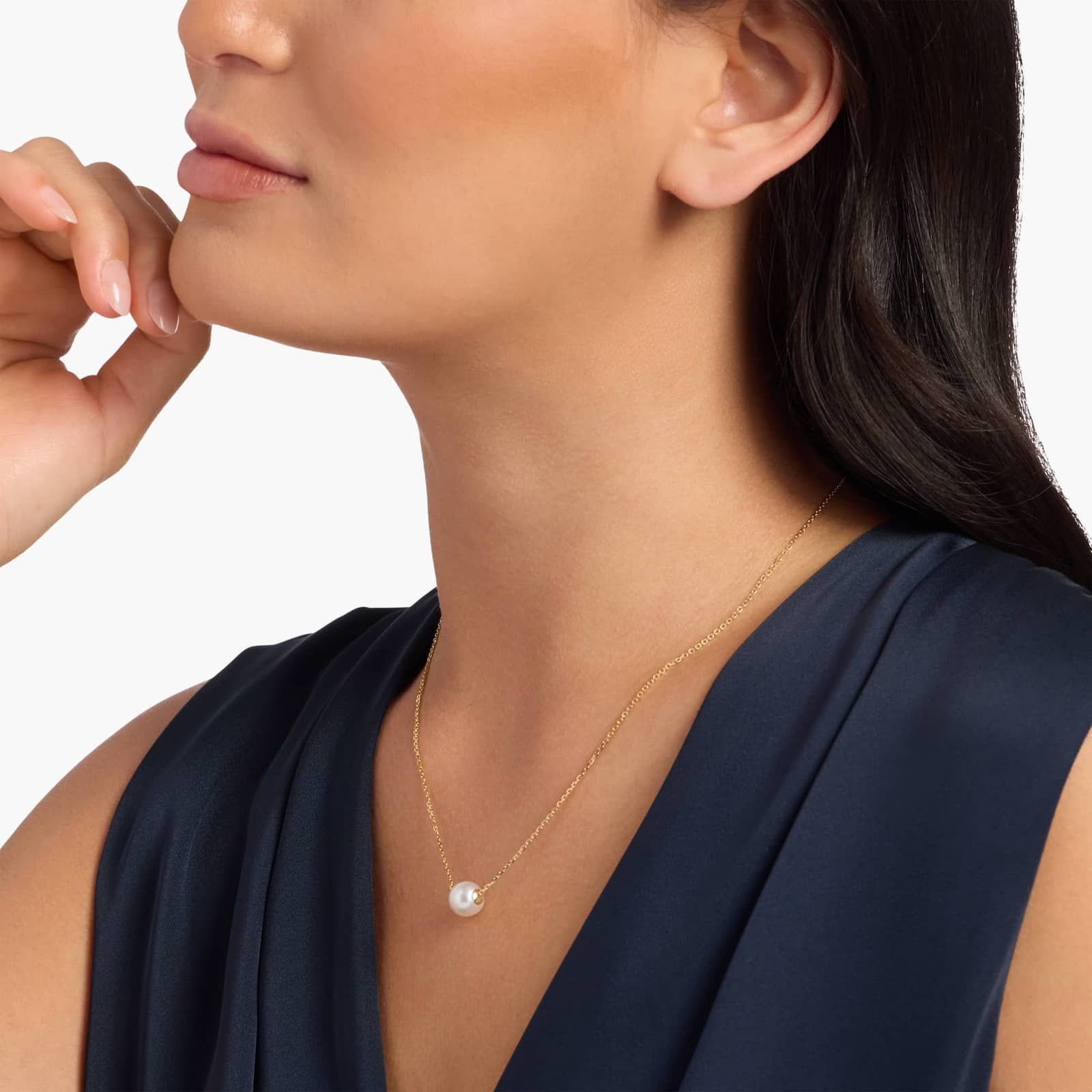 luxedazzl-silver-pendant-necklace-women_6.jpg