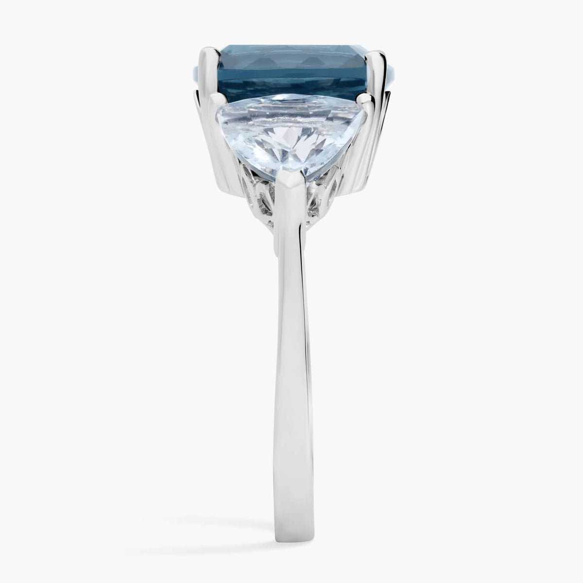 Carave Paris London Blue Topaz Trilogy Ring