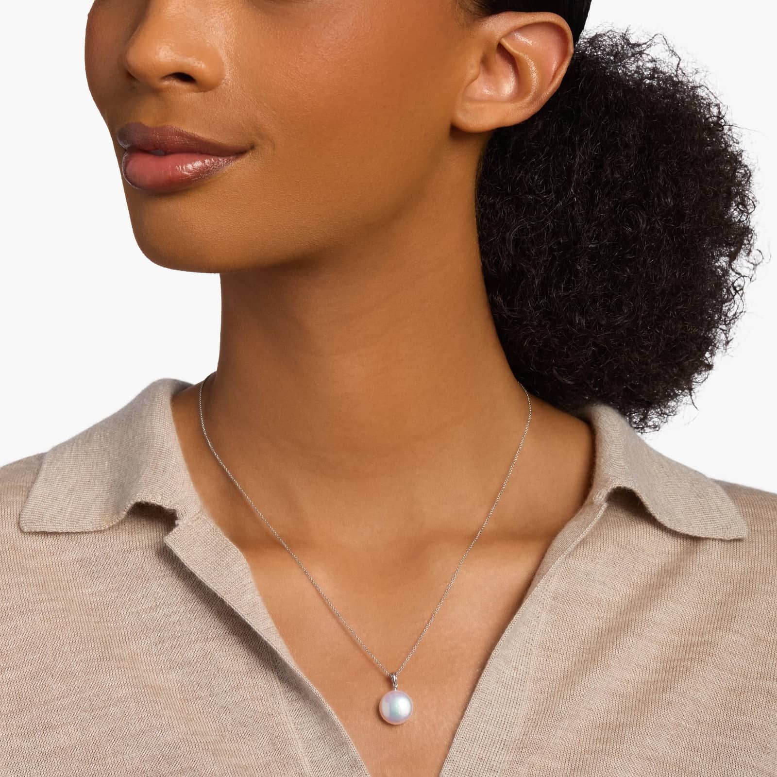 Sterling Silver Single White Pearl Pendant Necklace