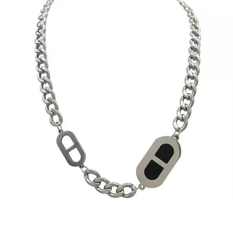 Carave Paris Onyx Link Chain Pendant Necklace
