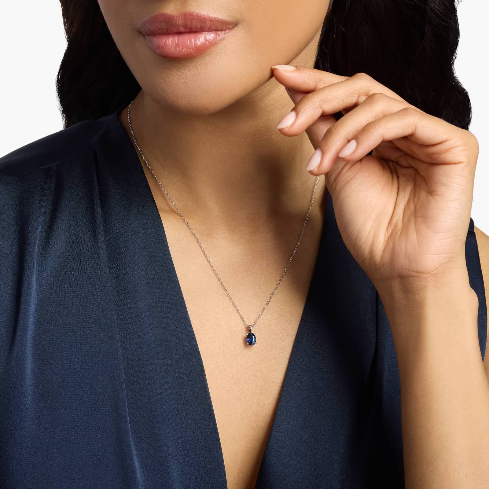 Sterling Silver Blue Sapphire Oval Pendant Chain Necklace