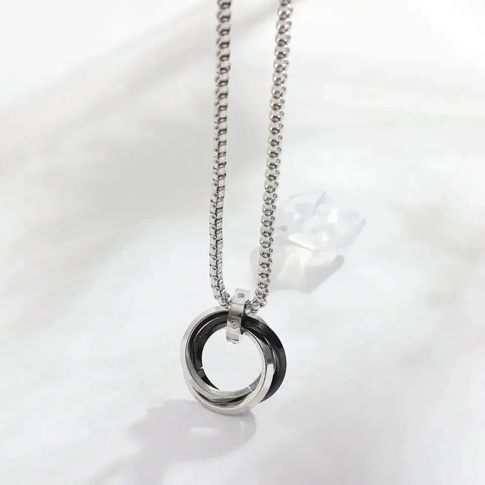 Carave Paris Interlocking Ring Pendant Necklace
