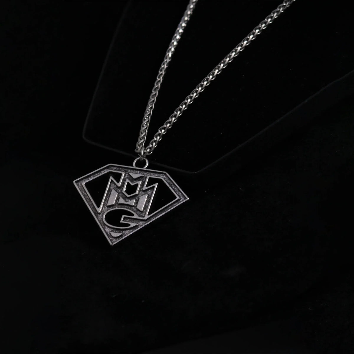 Carave Paris Ace Card Outline Pendant Necklace